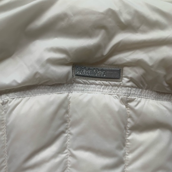 CALVIN KLEIN NWOT M duck down vest - Picture 3 of 8